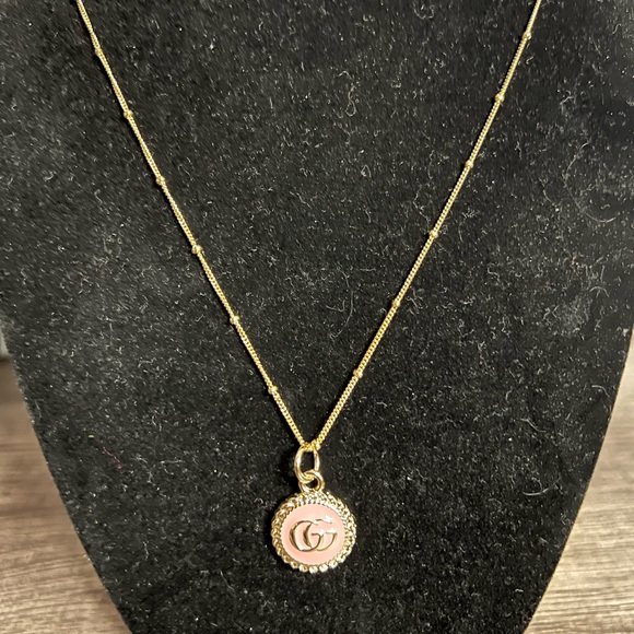 Gucci charm necklace - Picture 2 of 3